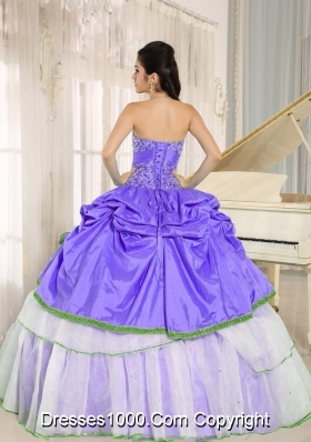 Popular Sweetheart Beaded Decorate Bodice Dress For Quinceanera