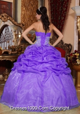 Purple Ball Gown Strapless Organza Quinceanera Gowns with Appliques and Pick-ups