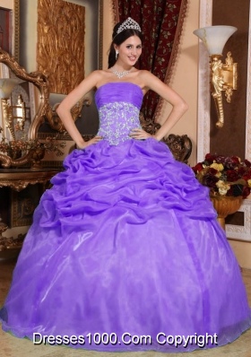 Purple Ball Gown Strapless Organza Quinceanera Gowns with Appliques and Pick-ups
