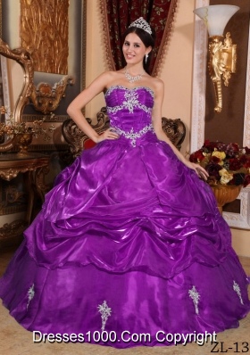Purple Ball Gown Strapless Quinceanera Dress with Appliques and Pick-ups