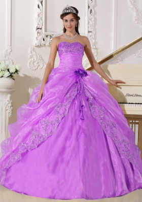 Strapless Organza Lilac Quinceanera Gowns with Embroidery and Beading