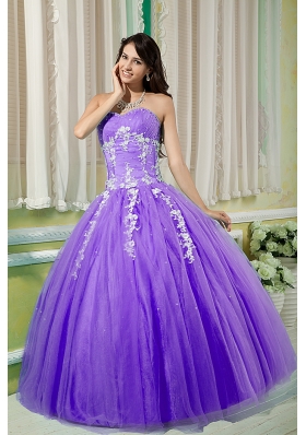 Sweetheart Tulle Full Length Quinceanera Dress with White Appliques