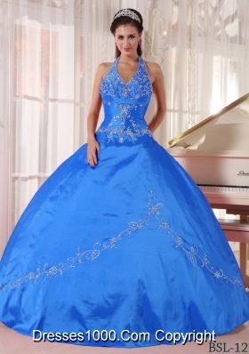 2014 Sleevless Quinceanera Dress in Teal Halter-top Puffy with Appliques