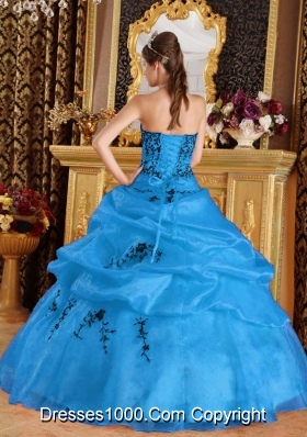 2014 Aqua Blue Puffy Sweetheart Quinceanera Dress with Pick-ups and Embroidery