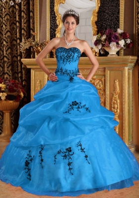 2014 Aqua Blue Puffy Sweetheart Quinceanera Dress with Pick-ups and Embroidery