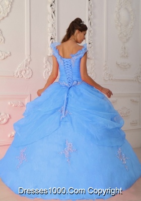 2014 Sleevless Blue Puffy V-neck Appliques Quinceanera Dress with Beading