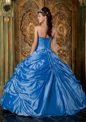 2014 Affordable Teal Puffy Strapless Appliques Quinceanera Dress