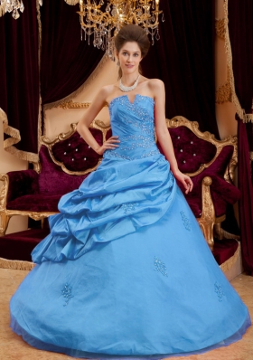 2014 Aqua Blue Puffy Strapless  Appliques Quinceanera Dress with Pick-ups