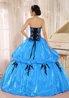 2014 Beautiful Quinceanera Dress in Aqua Blue with Embroidery and Pick-ups