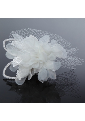 2014 Romantic Feather Pearl Tulle White Fascinators