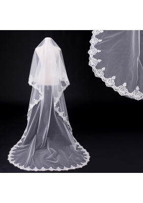 2014 Fingertip Veil Two-Tier Lace Appliques Edge