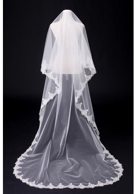 2014 Fingertip Veil Two-Tier Lace Appliques Edge