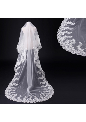 Discount Two-Tier Classic Wedding Veils with Lace Edge