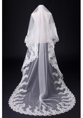 Discount Two-Tier Classic Wedding Veils with Lace Edge