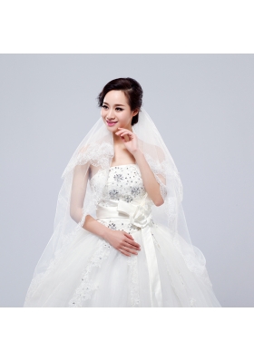 Elegant One-Tier Lace Edge Elbow Veils for Wedding Party