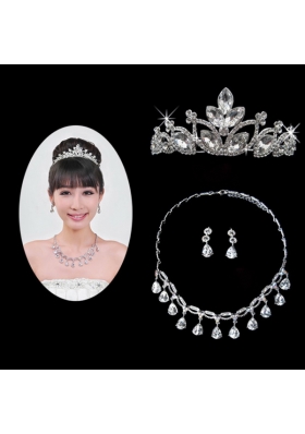 Gorgeous Alloy With Rhinestone Ladies' Necklace and Tiara