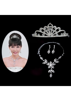 Gorgeous Alloy With Rhinestone Ladies' Necklace and Tiara