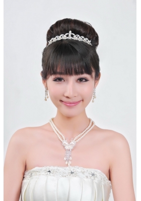 Gorgeous Alloy With Rhinestone Ladies' Necklace and Tiara