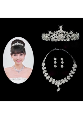 Gorgeous Alloy With Rhinestone Ladies' Necklace and Tiara