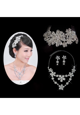 Intensive Flower Jewelry Set Including Necklace And Headpiece