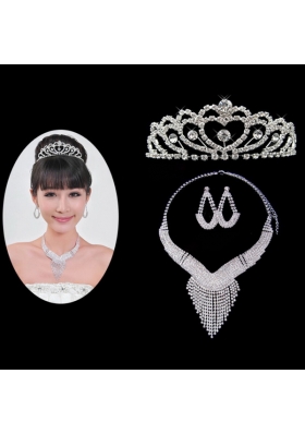 Luxurious Rhinestone Ladies' Jewelry Set Including  Necklace And Tiara