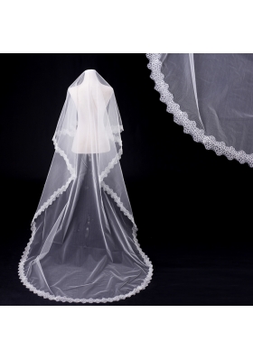 One-Tier Angle Cut Wedding Veils with Lace Appliques Edge