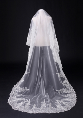 Two-Tier Lace Edge Wedding Veil for Wedding Party