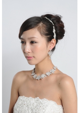 Beautiful Alloy With Rhinestone Anniversary Jewelry Set Including Necklace Earrings And Jewelry Comb