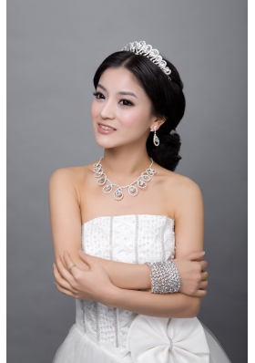 Luxurious Alloy With Rhinestone Crystal Ladies' Jewelry Sets