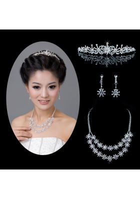 Stunning Alloy With Rhinestone Jewelry Sets for Dignified Women