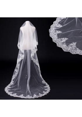 Two-Tier Tulle White Bridal Veils with Lace Edge