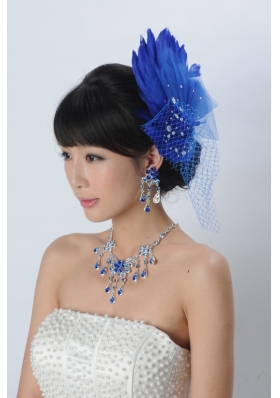 Beautiful Rhinestone and Feather Head Flower and Necklace