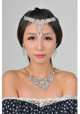 Alloy Wedding Jewelry Set Including Necklace And Earrings in Silver