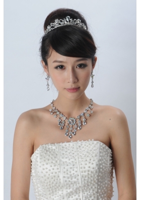 Beautiful Alloy With Rhinestone Ladies Jewelry Sets