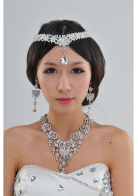 Shining Rhinestones Alloy Necklace And Earrings Jewelry Set