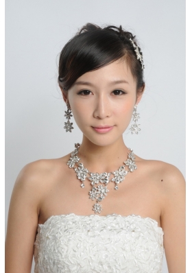 Star Shaped Shining Rhinestones Alloy Wedding Jewelry Set Including Necklace And Earrings