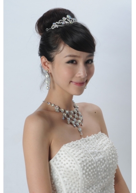 Unique Alloy With Rhinestone Ladies Jewelry Sets