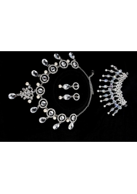 Dazzling Alloy Jewelry Set Necklace And Headpiece