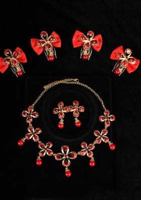 Mysterious Red Intensive Flowe Necklace  And Headflower