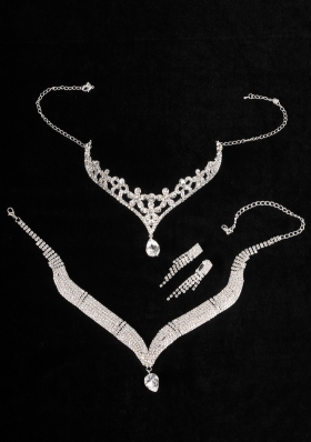 Princess Rhinestone Jewelry Set Including Necklace Tiara And Earrings