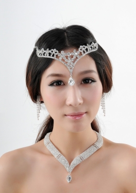 Princess Rhinestone Jewelry Set Including Necklace Tiara And Earrings