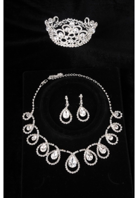 Romantic Rhinestone Jewelry Set Including Tiara Necklace And Earrings