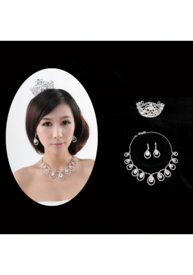 Romantic Rhinestone Jewelry Set Including Tiara Necklace And Earrings