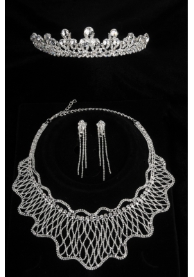 Unique Meshed Necklace And Earrings Jewelry Set Made by Crystal