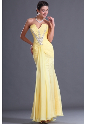 2014 Inexpensive V-neck Column Prom Dress with Beading