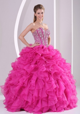 2015 Fuchsia Ruffles Ball Gown Sweetheart Beaded Decorate Quinceanera Gowns