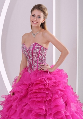 2015 Fuchsia Ruffles Ball Gown Sweetheart Beaded Decorate Quinceanera Gowns