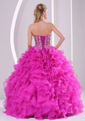 Pretty Sweetheart Ruffles and Beaded Decorate 2015 Fuchsia Quinceanera Gowns