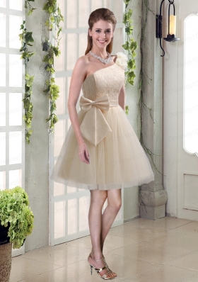 2015 Princess One Shoulder Bowknot Lace Dama Dresses in Champagne