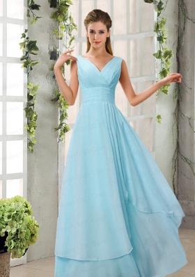 Ruching V Neck Chiffon Bridesmaid Dresses in Champagne